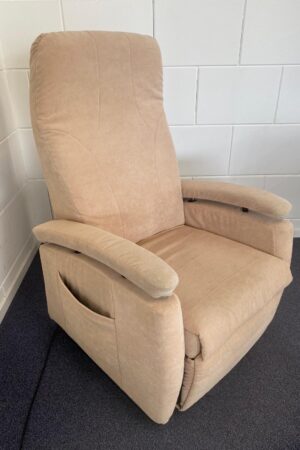260328 - Fitform sta op relax stoel crème