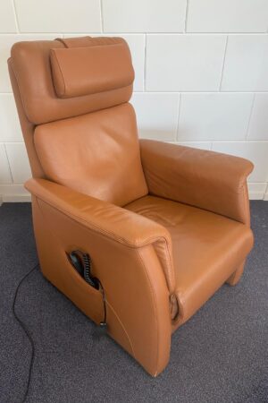260555 - Prominent sta op relax stoel oranje